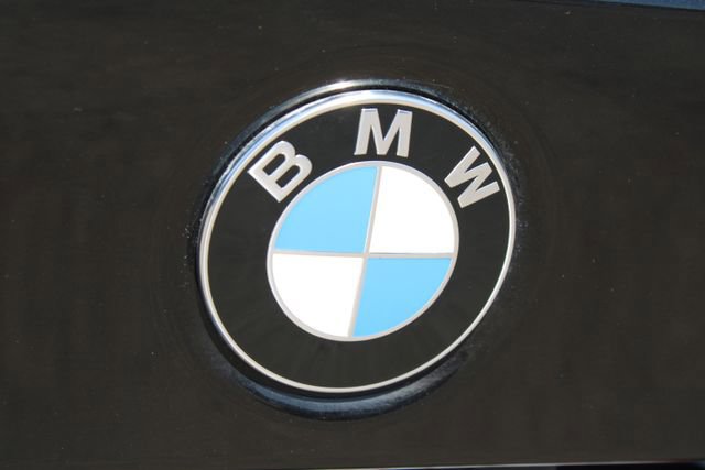 Used 2021 BMW 330i Sedan image 7