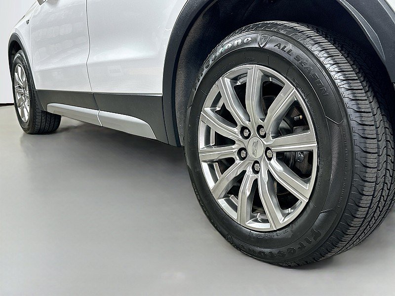 Used 2019 Cadillac XT4 Premium Luxury AWD/4WD image 9