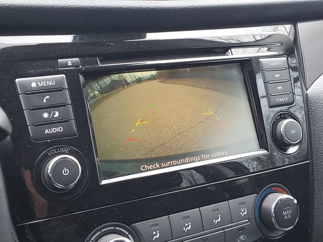 Used 2021 Nissan Rogue Sport S image 14