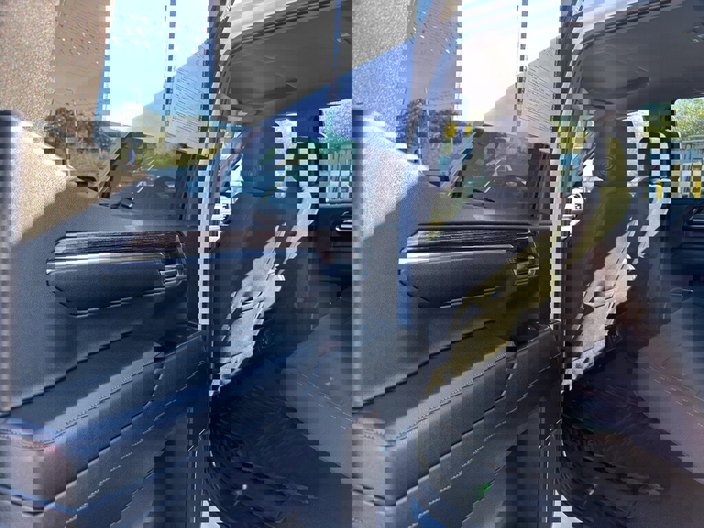 Used 2024 GMC Sierra 1500 SLE image 19