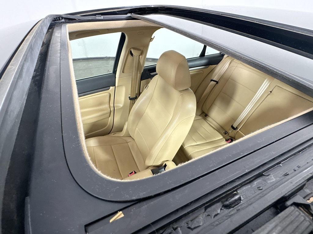 Used 2008 Volkswagen Jetta SEL image 22
