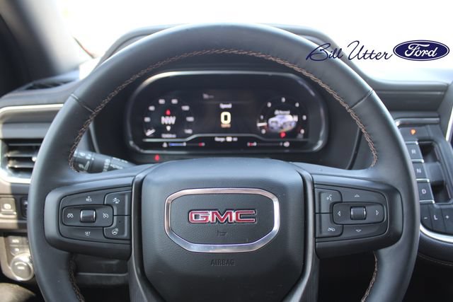 Used 2023 GMC Yukon AT4 AWD/4WD image 10