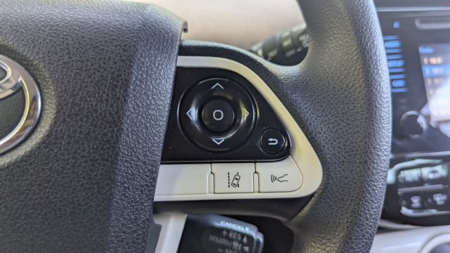 Used 2017 Toyota Prius Two w/ Prius Two Safety Plus Package FWD image 26