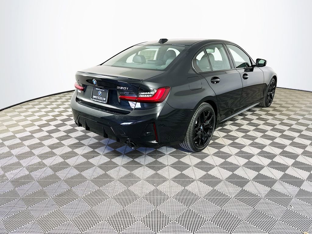 New 2026 BMW 330i xDrive Sedan w/ M Sport Package image 9