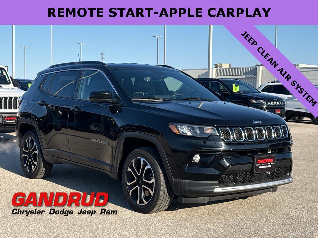 Used 2023 Jeep Compass Limited image 1