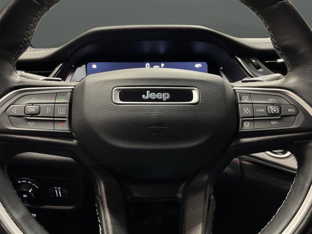 Used 2022 Jeep Grand Cherokee Limited image 17