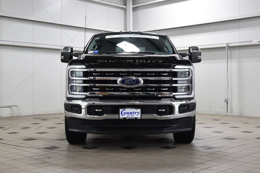 Used 2023 Ford F250 Lariat w/ Lariat Ultimate Package AWD/4WD image 2