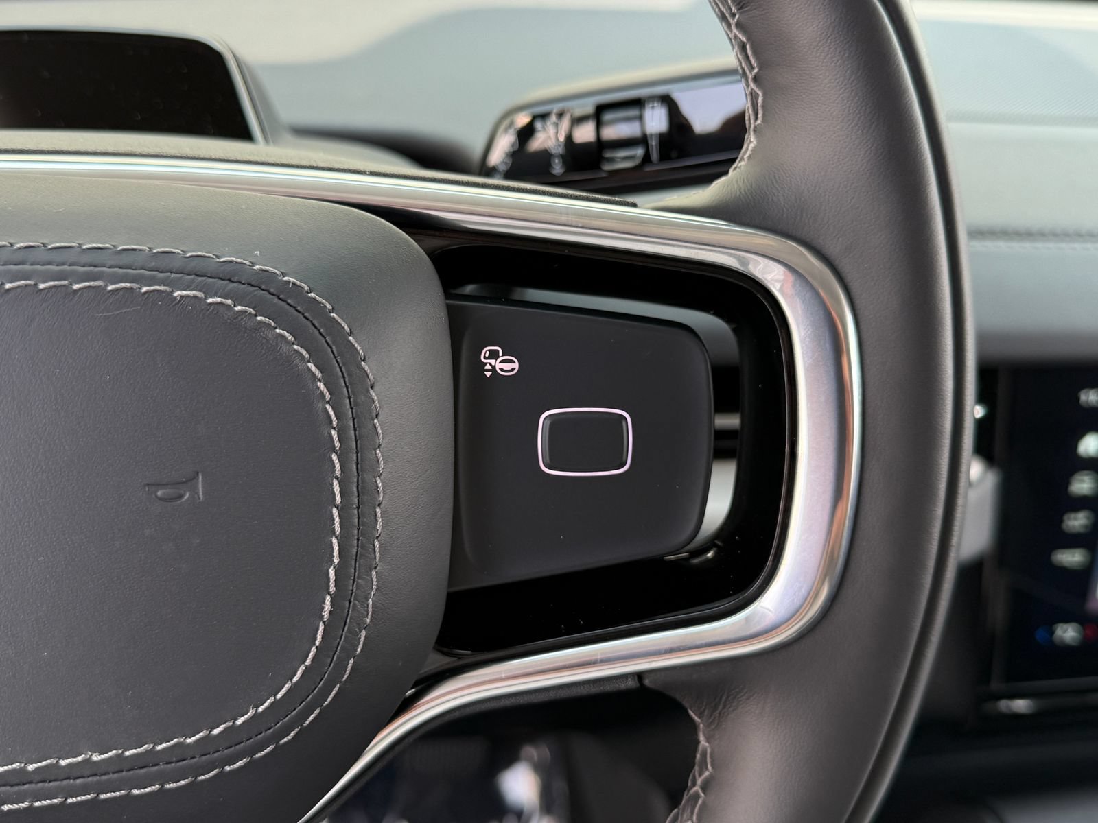 New 2027 Lincoln Navigator L Premier AWD/4WD image 31