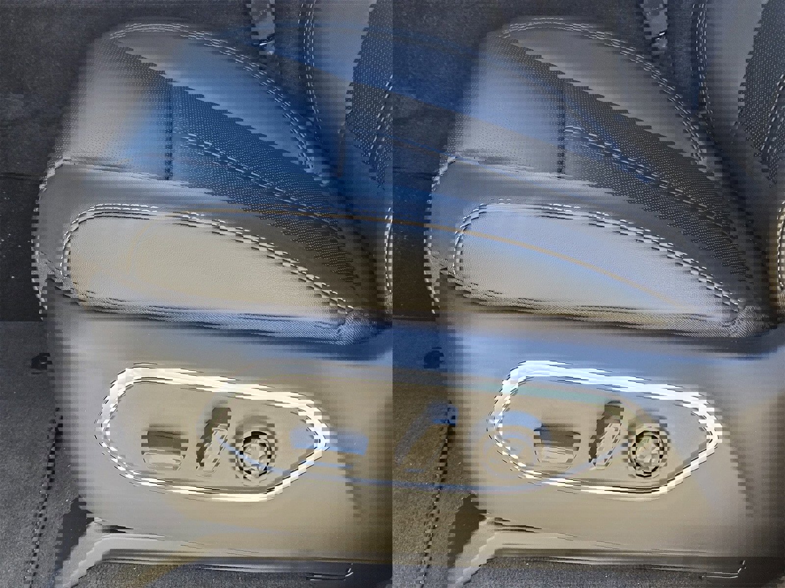 New 2025 Jeep Wagoneer 4WD image 24