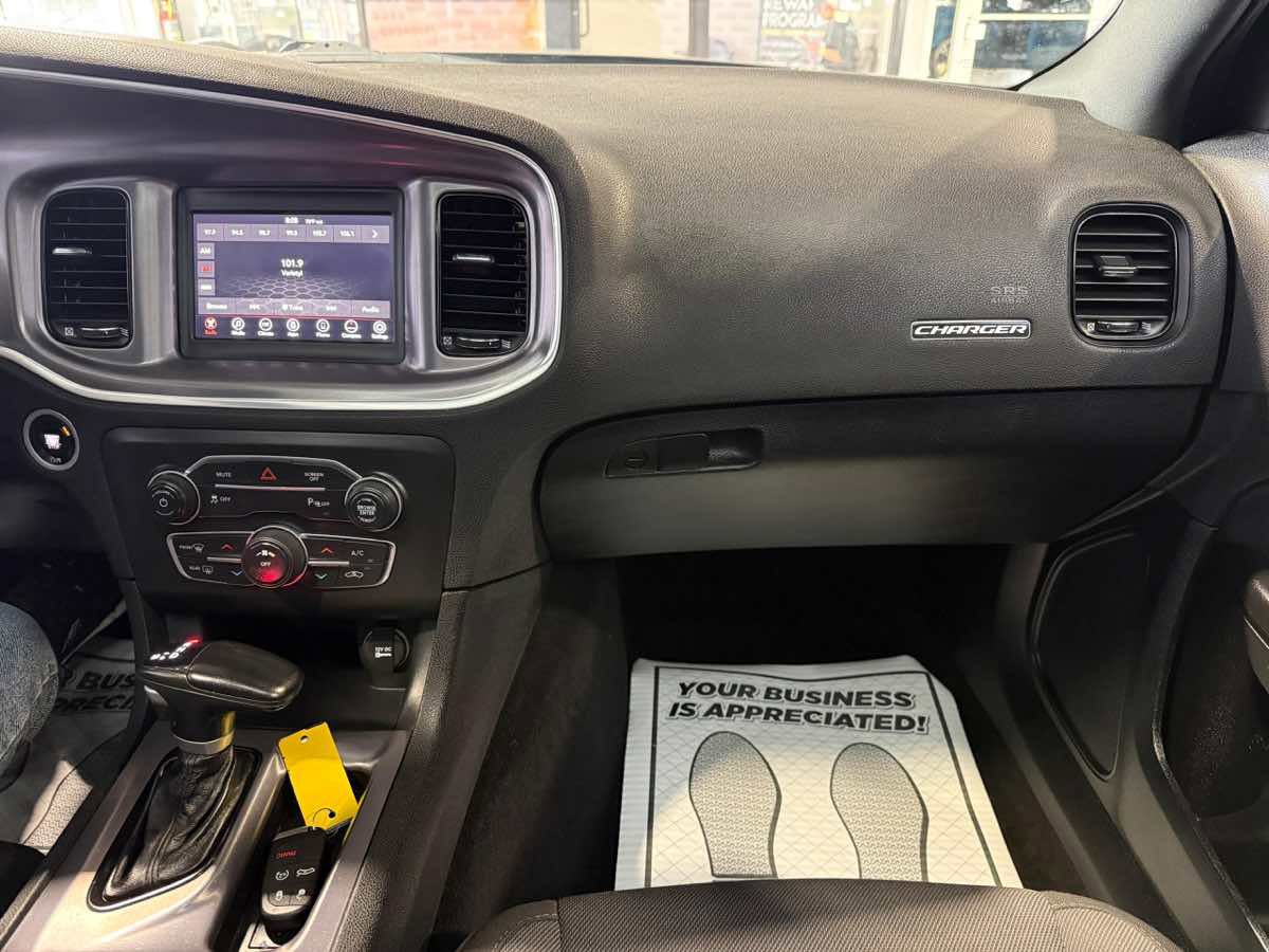 Used 2021 Dodge Charger SXT w/ Blacktop Package RWD image 21