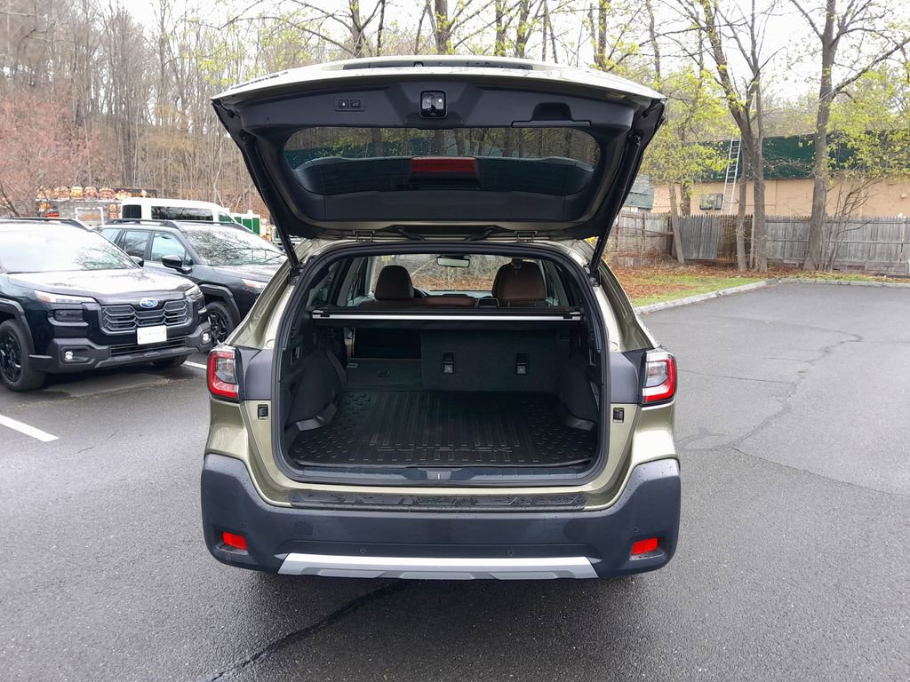 Used 2023 Subaru Outback Touring XT AWD/4WD image 36