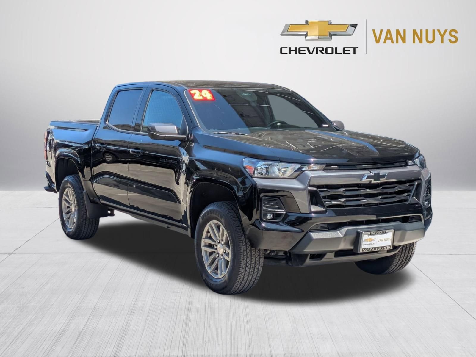 Used 2024 Chevrolet Colorado LT w/ LT Convenience Package RWD image 3