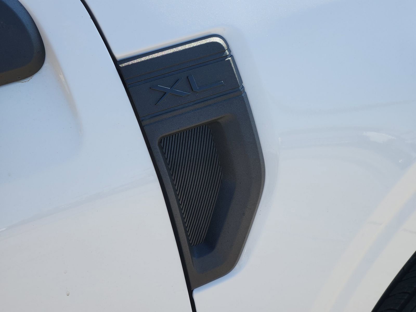 New 2026 Ford Maverick XL FWD image 12