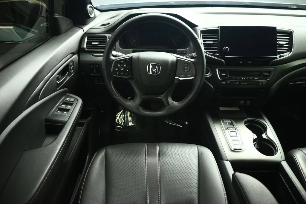 Used 2023 Honda Passport TrailSport image 5