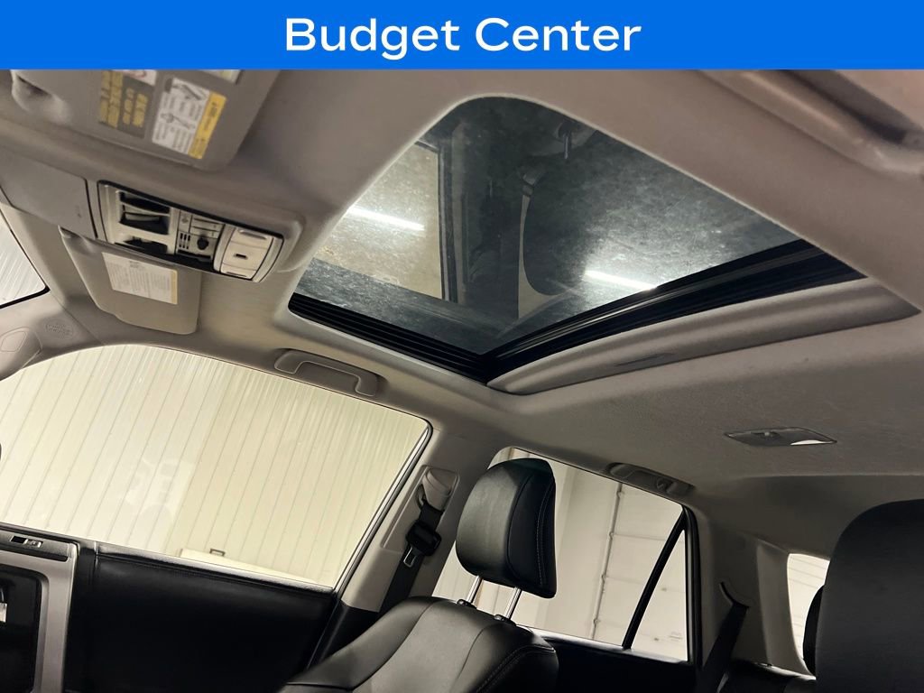 Used 2021 Toyota 4Runner SR5 Premium w/ Moonroof Package AWD/4WD image 26