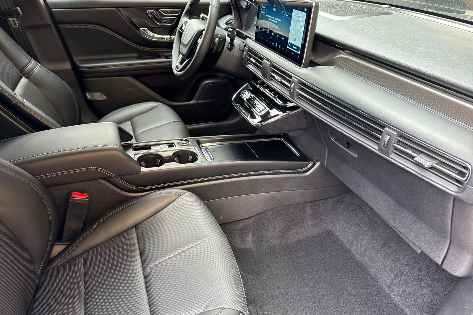 New 2025 Lincoln Corsair Grand Touring image 15