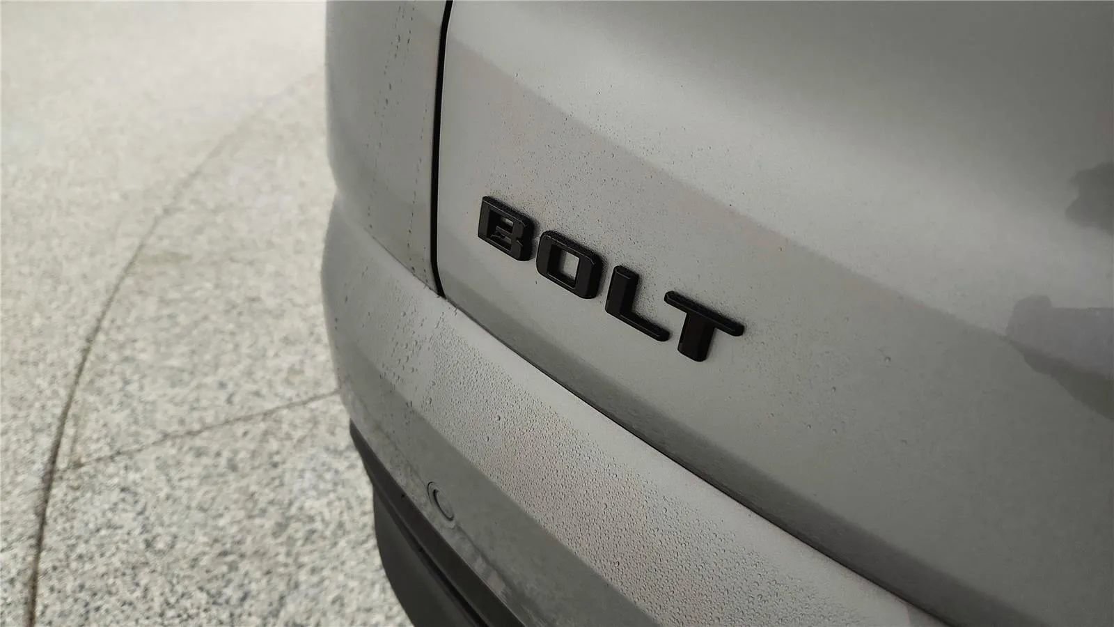 New 2027 Chevrolet Bolt LT w/ Comfort Package image 17