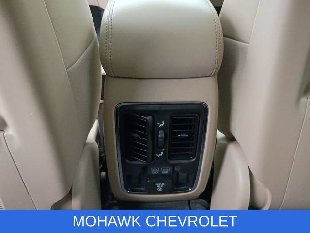 Used 2020 Jeep Grand Cherokee Limited AWD/4WD image 22