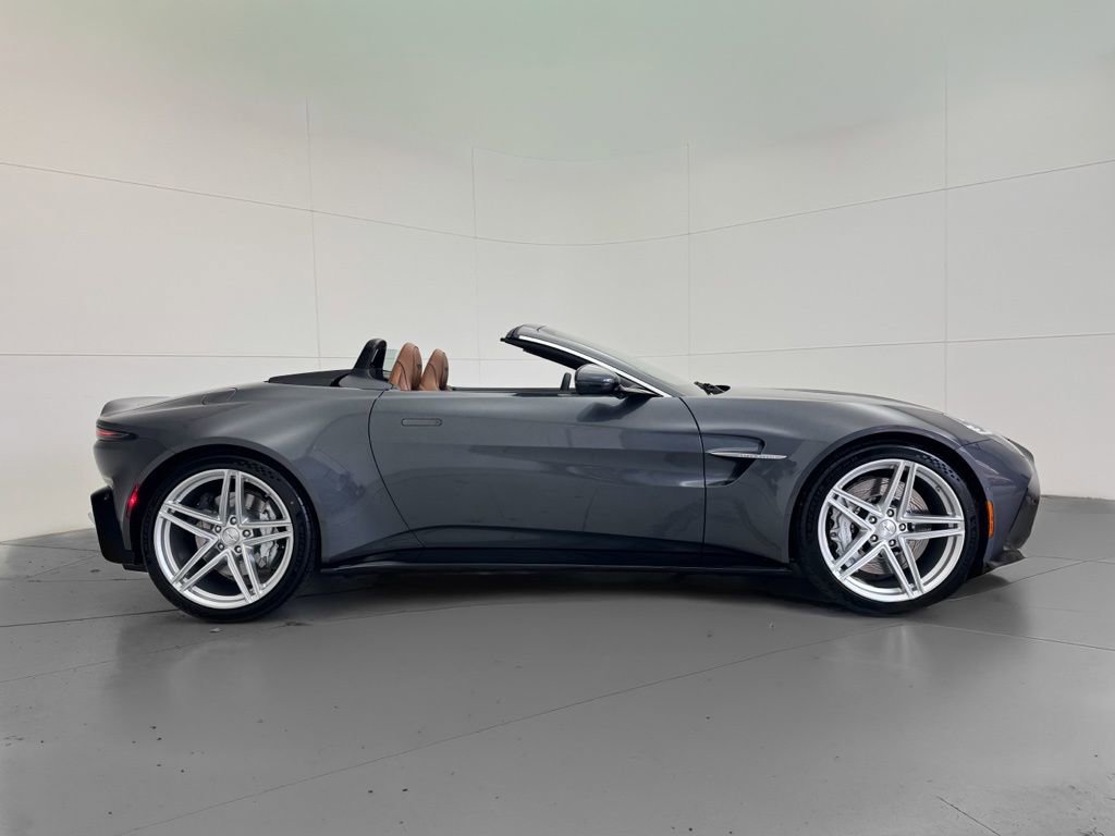 New 2026 Aston Martin V8 Vantage Roadster image 2
