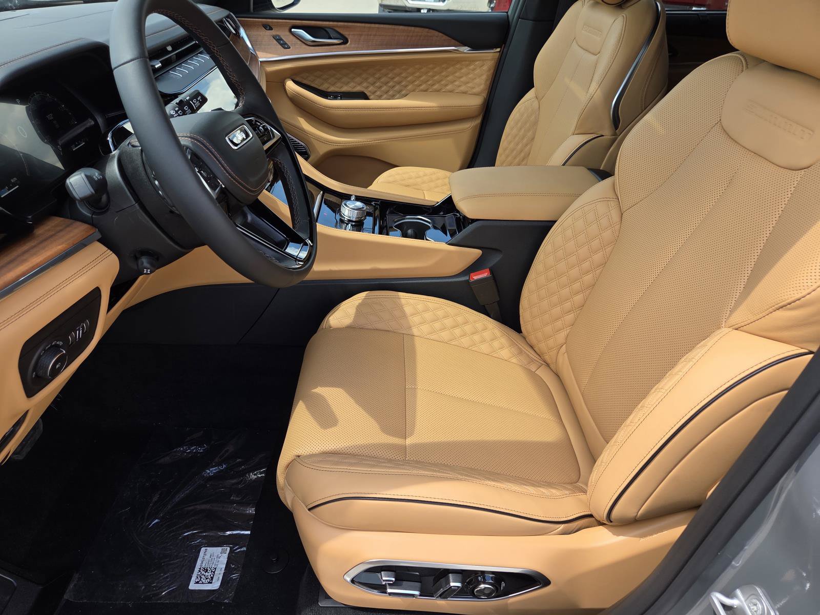 New 2027 Jeep Grand Cherokee Summit AWD/4WD image 21