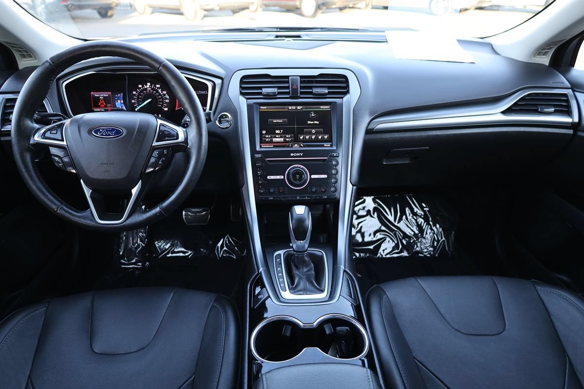 Used 2016 Ford Fusion Titanium AWD/4WD image 19