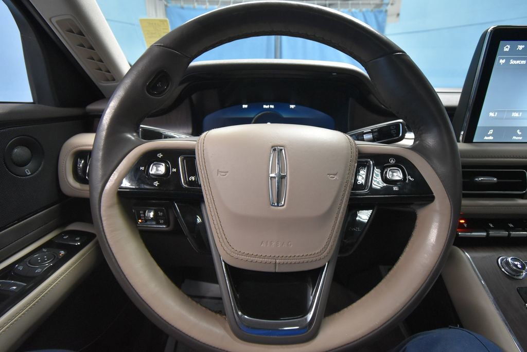 Used 2021 Lincoln Aviator Reserve w/ Elements Package Plus image 12