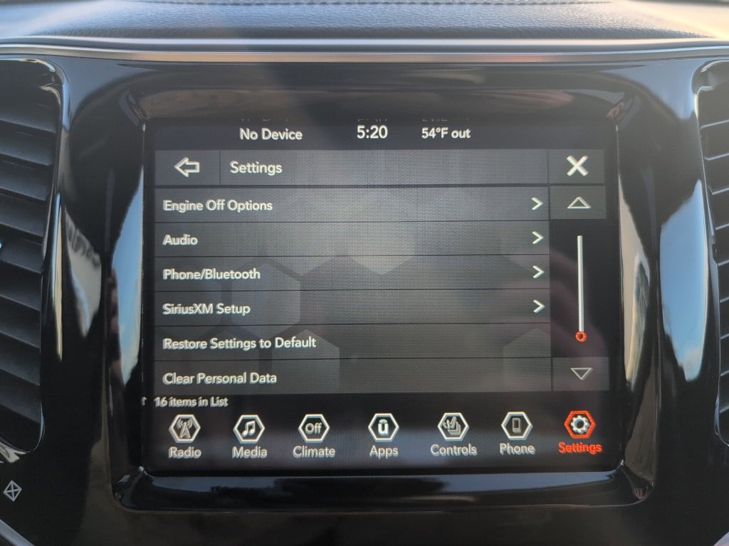 Used 2022 Jeep Cherokee Limited image 42