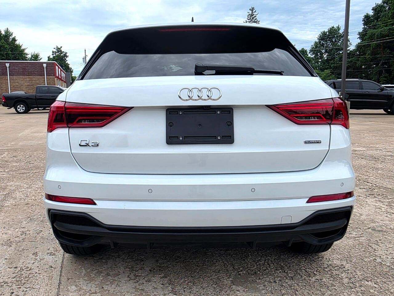 Used 2024 Audi Q3 2.0T Premium image 19