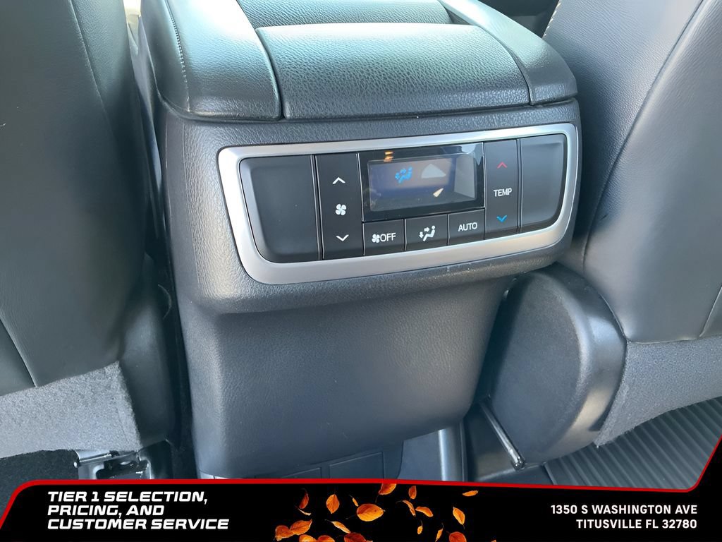 Used 2018 Toyota Highlander Plus w/ Carpet Mat Package (TMS) AWD/4WD image 22