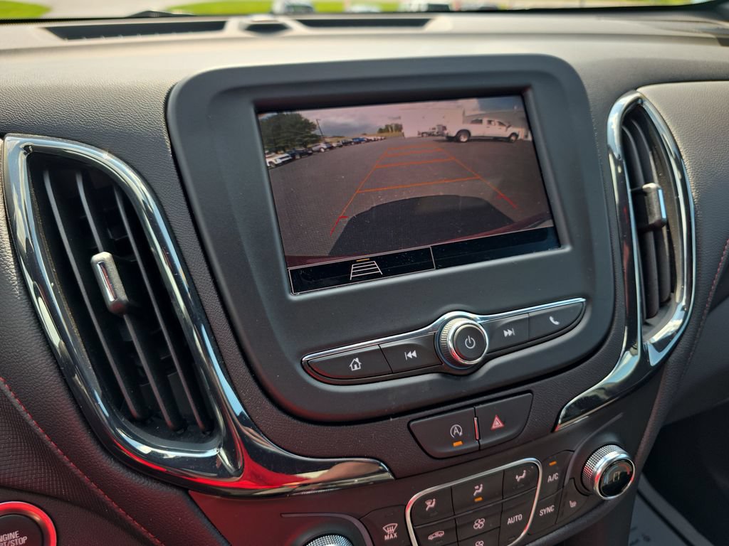 Used 2024 Chevrolet Equinox RS FWD image 18