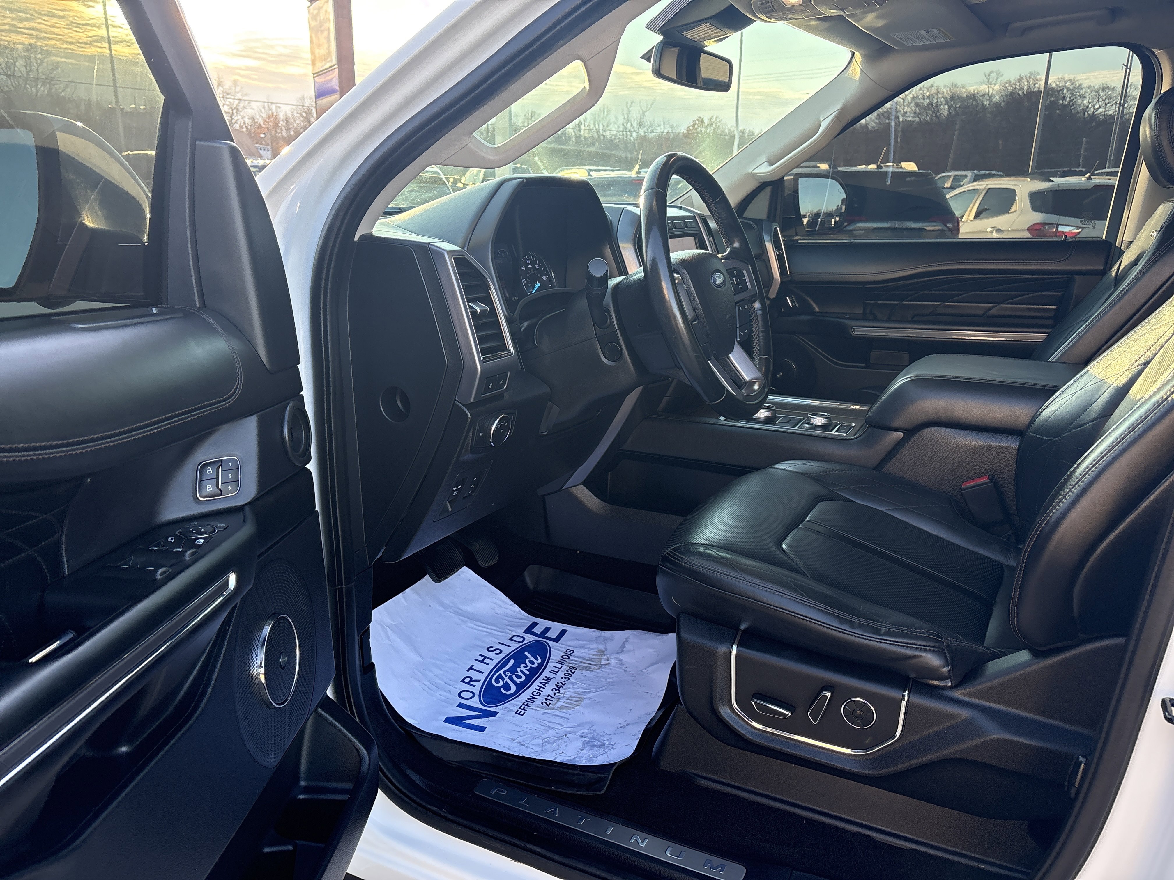 Used 2020 Ford Expedition Max Platinum image 11