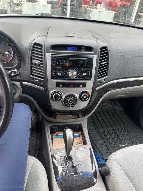 Used 2009 Hyundai Santa Fe SE image 5