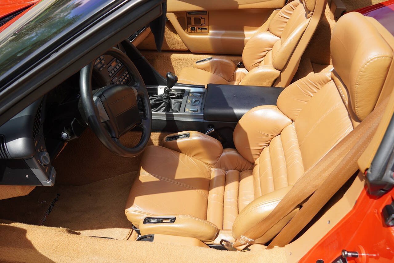 Used 1990 Chevrolet Corvette ZR-1 RWD image 18