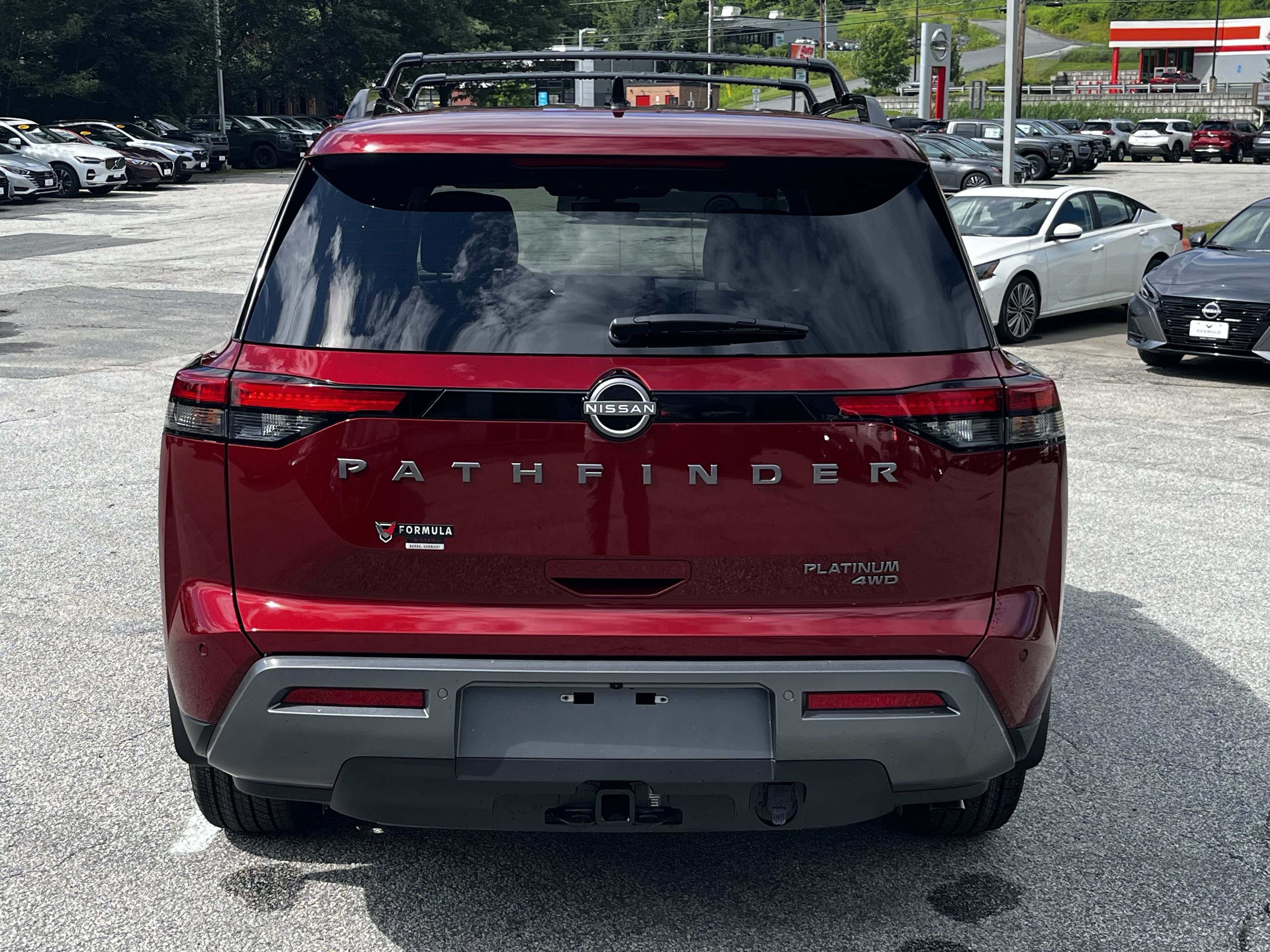 New 2026 Nissan Pathfinder Platinum w/ Accent Package AWD/4WD image 6