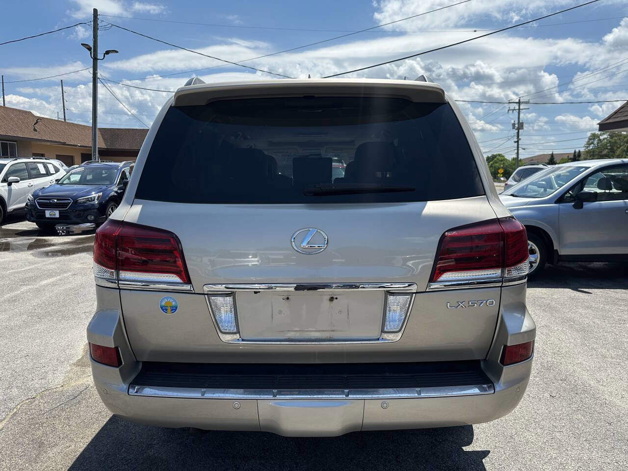 Used 2013 Lexus LX 570 4WD w/ Luxury Pkg image 7