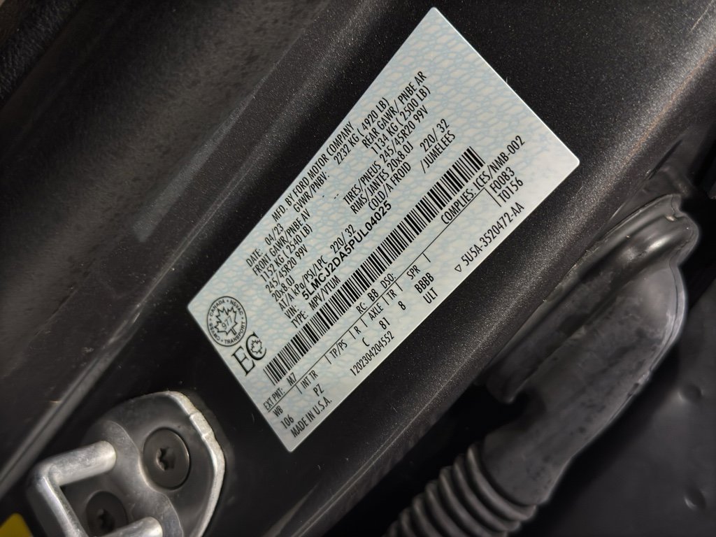 Used 2023 Lincoln Corsair Reserve w/ Equipment Group 202A image 41