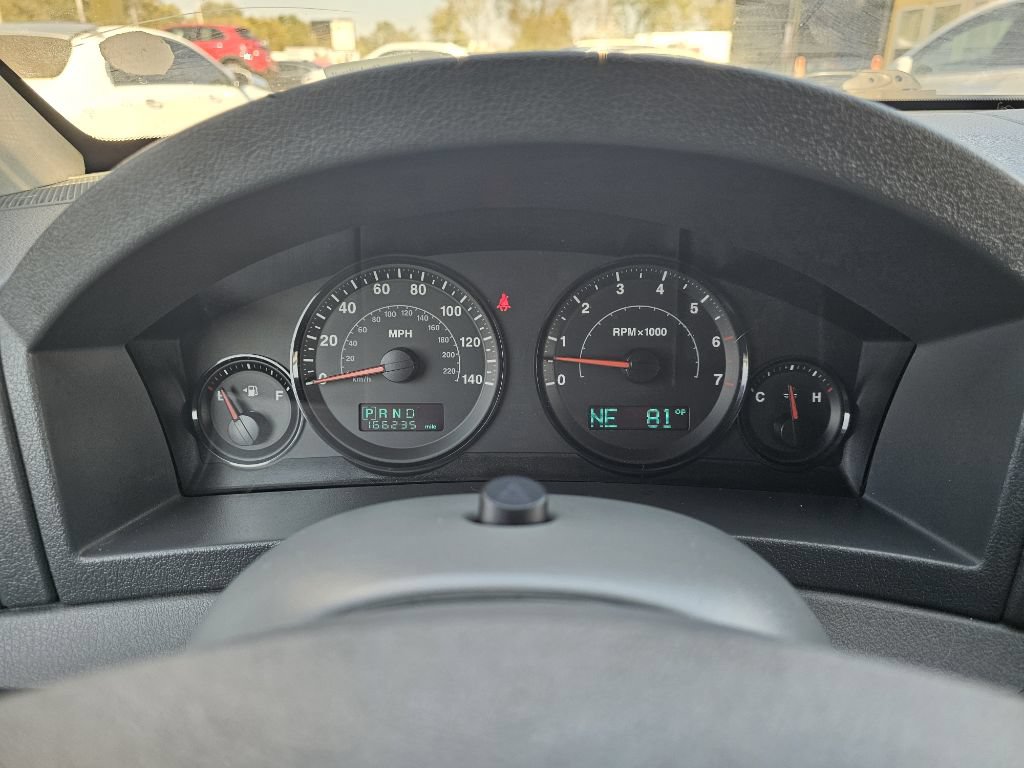 Used 2006 Jeep Grand Cherokee Laredo AWD/4WD image 19