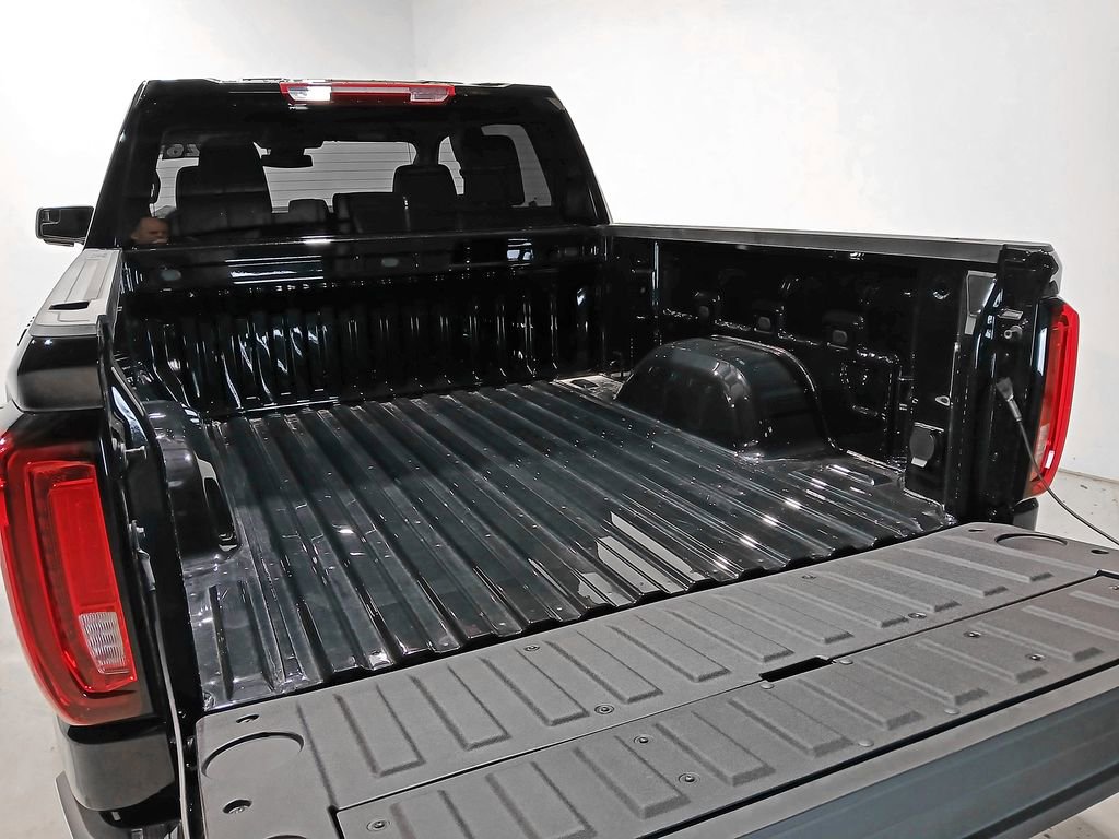 Used 2026 GMC Sierra 1500 SLT AWD/4WD image 8