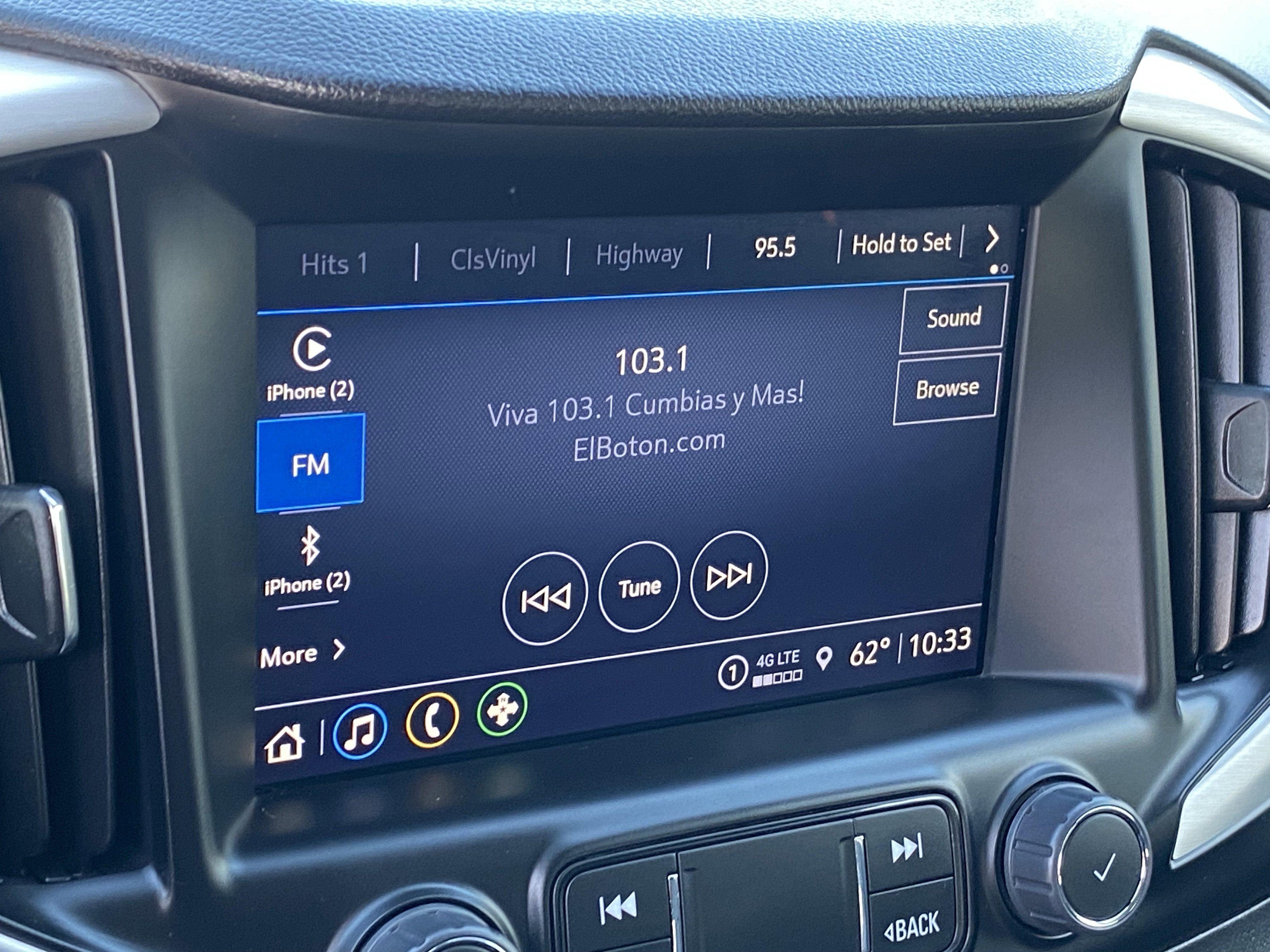 Used 2023 GMC Terrain SLT image 19