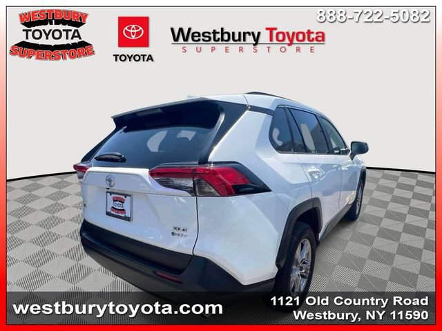 Used 2025 Toyota RAV4 XLE w/ Weather Package AWD/4WD image 5