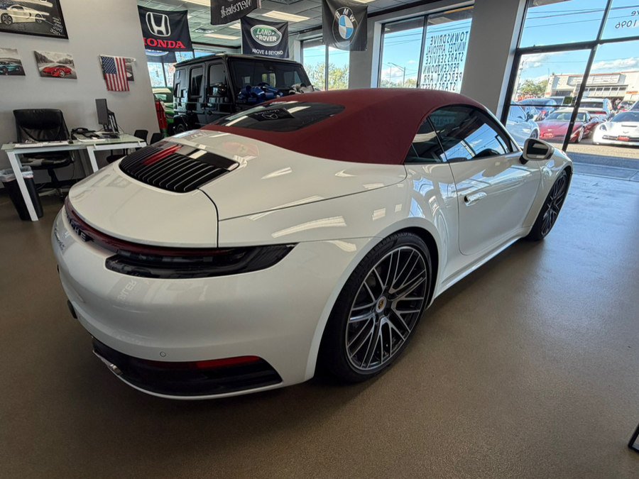 Used 2024 Porsche 911 Carrera 4S AWD/4WD image 37