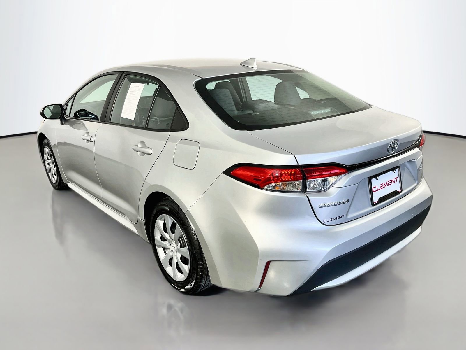 Used 2022 Toyota Corolla LE FWD image 7