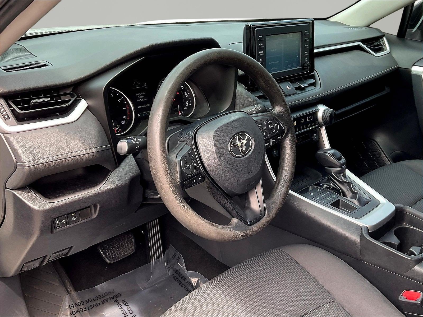 Used 2019 Toyota RAV4 LE AWD/4WD image 17