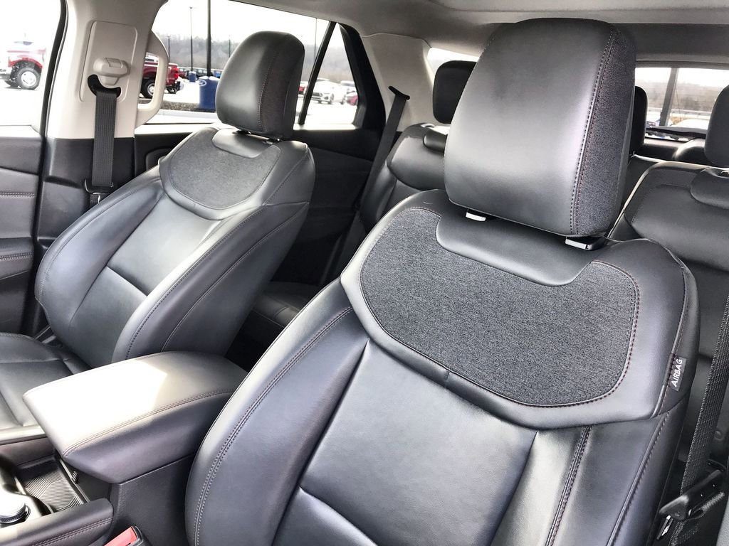 Used 2025 Ford Explorer Active w/ Active Comfort Package AWD/4WD image 11