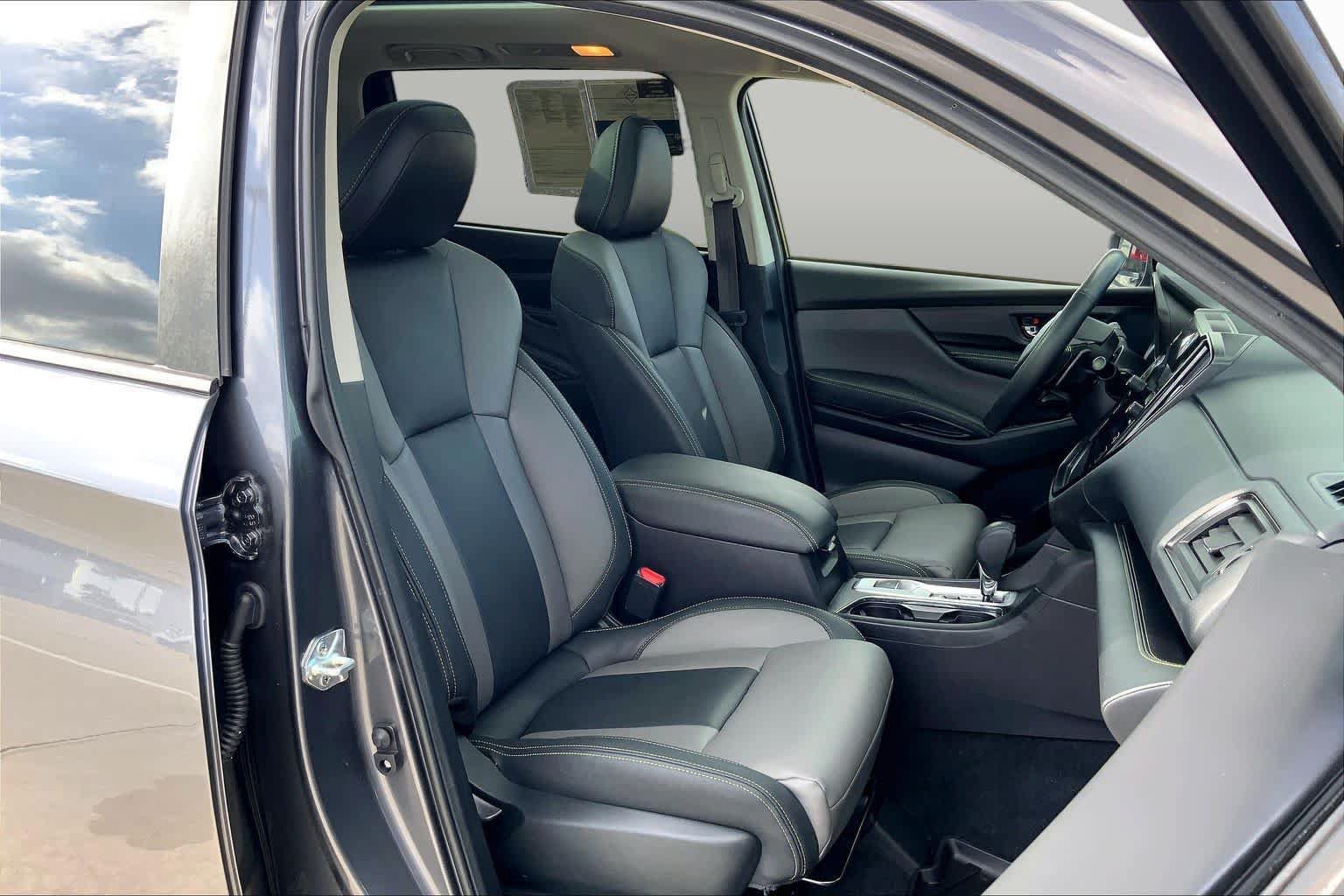 Used 2023 Subaru Ascent Onyx Edition AWD/4WD image 9