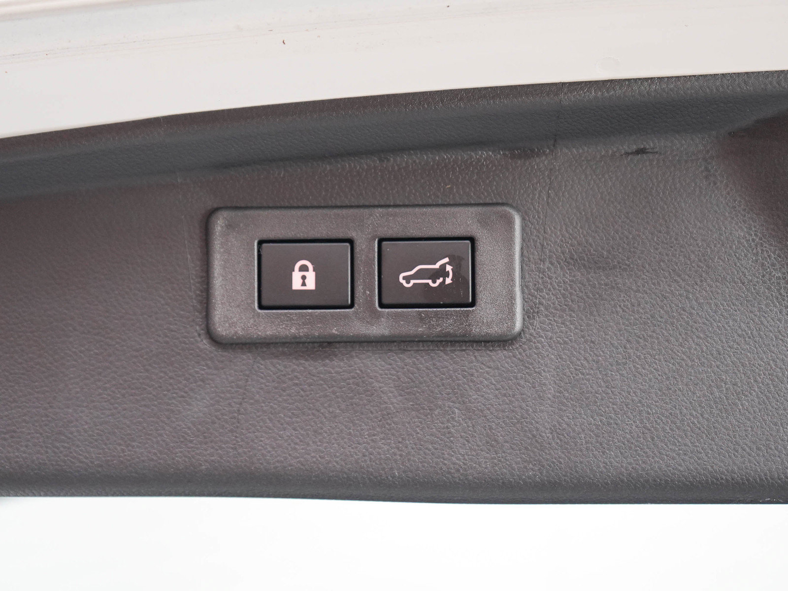 Used 2025 Subaru Outback Premium AWD/4WD image 17