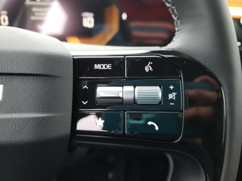 New 2026 Kia Sorento S FWD image 12