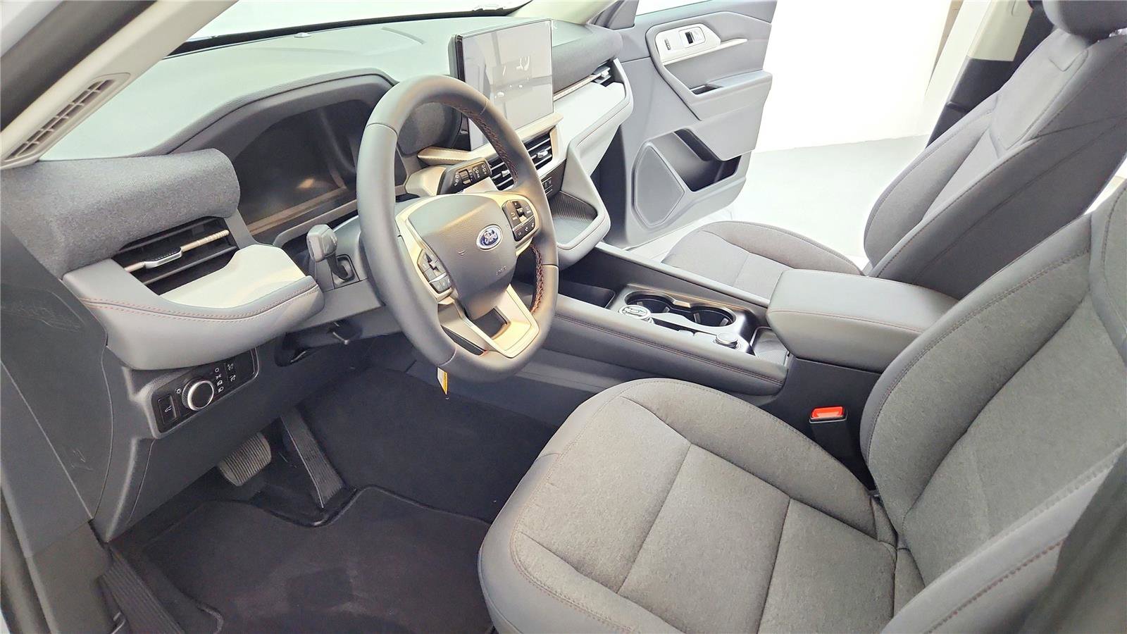 New 2026 Ford Explorer Active image 22