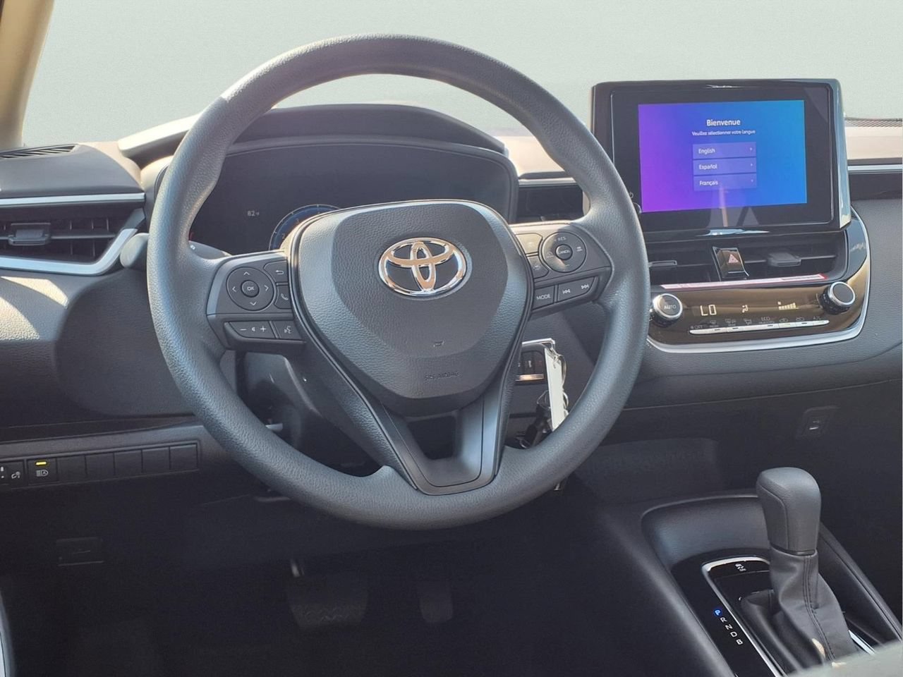 Used 2026 Toyota Corolla LE FWD image 11