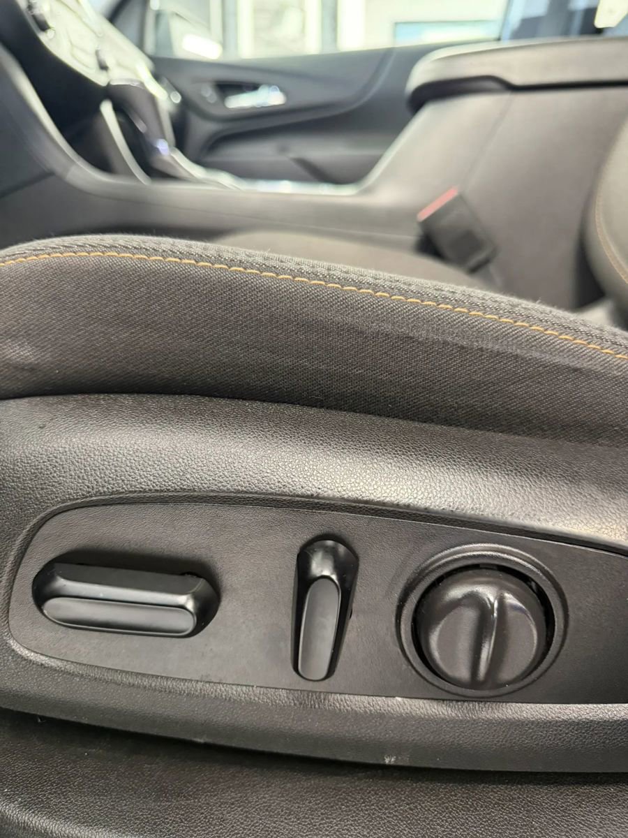 Used 2021 Chevrolet Equinox LT image 19